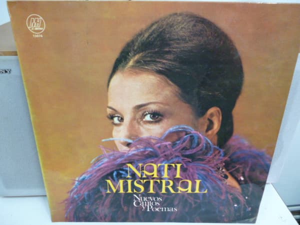 Nati Mistral — Nuevos Cantos Y Poemas