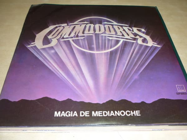 Commodores — Magia De Medianoche