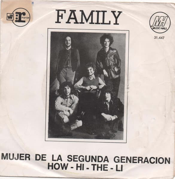 Family — Mujer De La Secunda Generation
