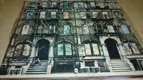 Led Zeppelin — Physical Graffiti