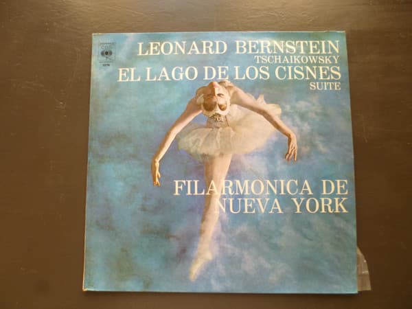 Tschaikowsky & Leonard Bernstein & Filarmónica De Nueva York — El Lago De Los Cisnes (Suite)
