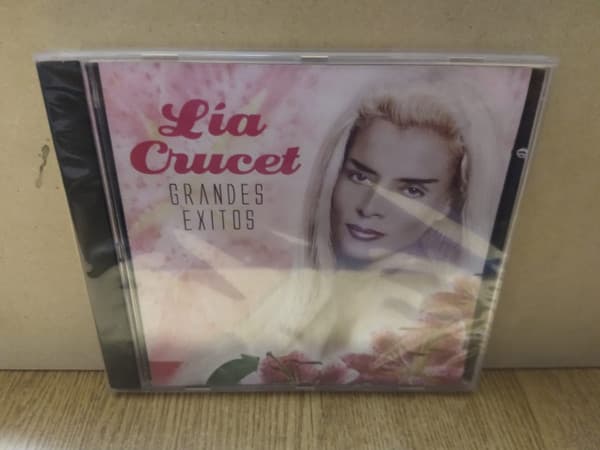 Lia Crucet — Grandes Exitos
