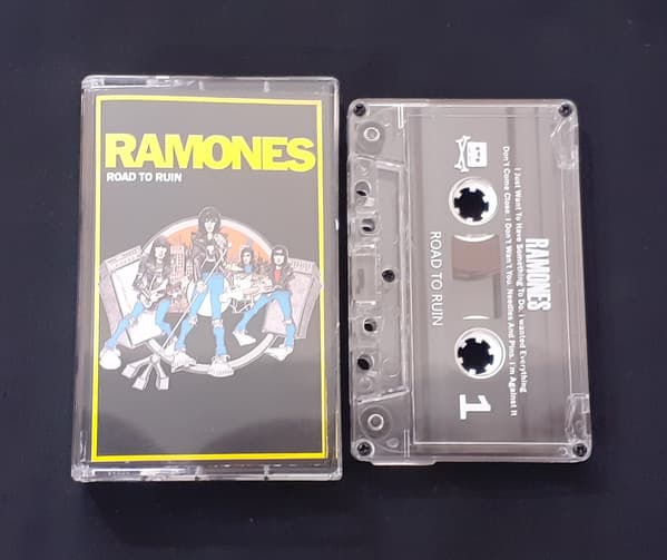 Ramones — Road To Ruin