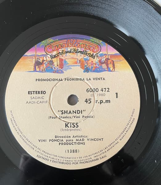 Kiss — Shandi