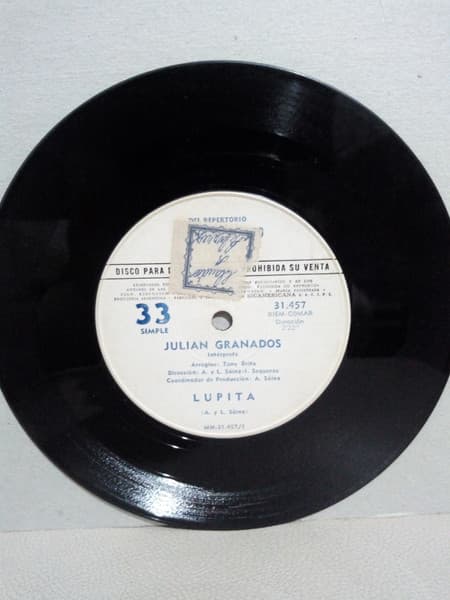 Julián Granados — Lupita